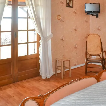 Gorgeous In Archignac With Kitchen Holiday home *