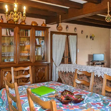 Gorgeous In Archignac With Kitchen