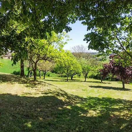Gorgeous In Archignac With Kitchen Holiday home *